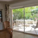 Flora Vue Panoramique 4 Bedrooms Vakantiehuis Le Chaffaut-Saint-Jurson