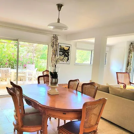 Flora Vue Panoramique T6 Jardin Holiday home Le Chaffaut-Saint-Jurson